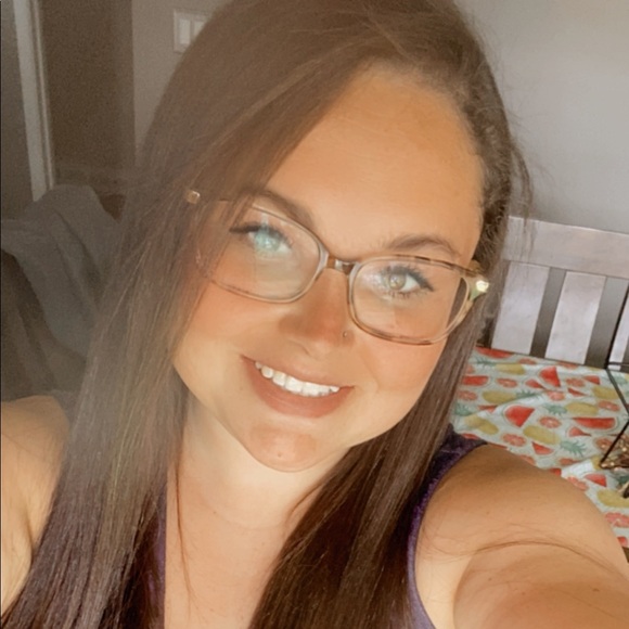 Meet your Posher, Shannon - Picture 1 of 1